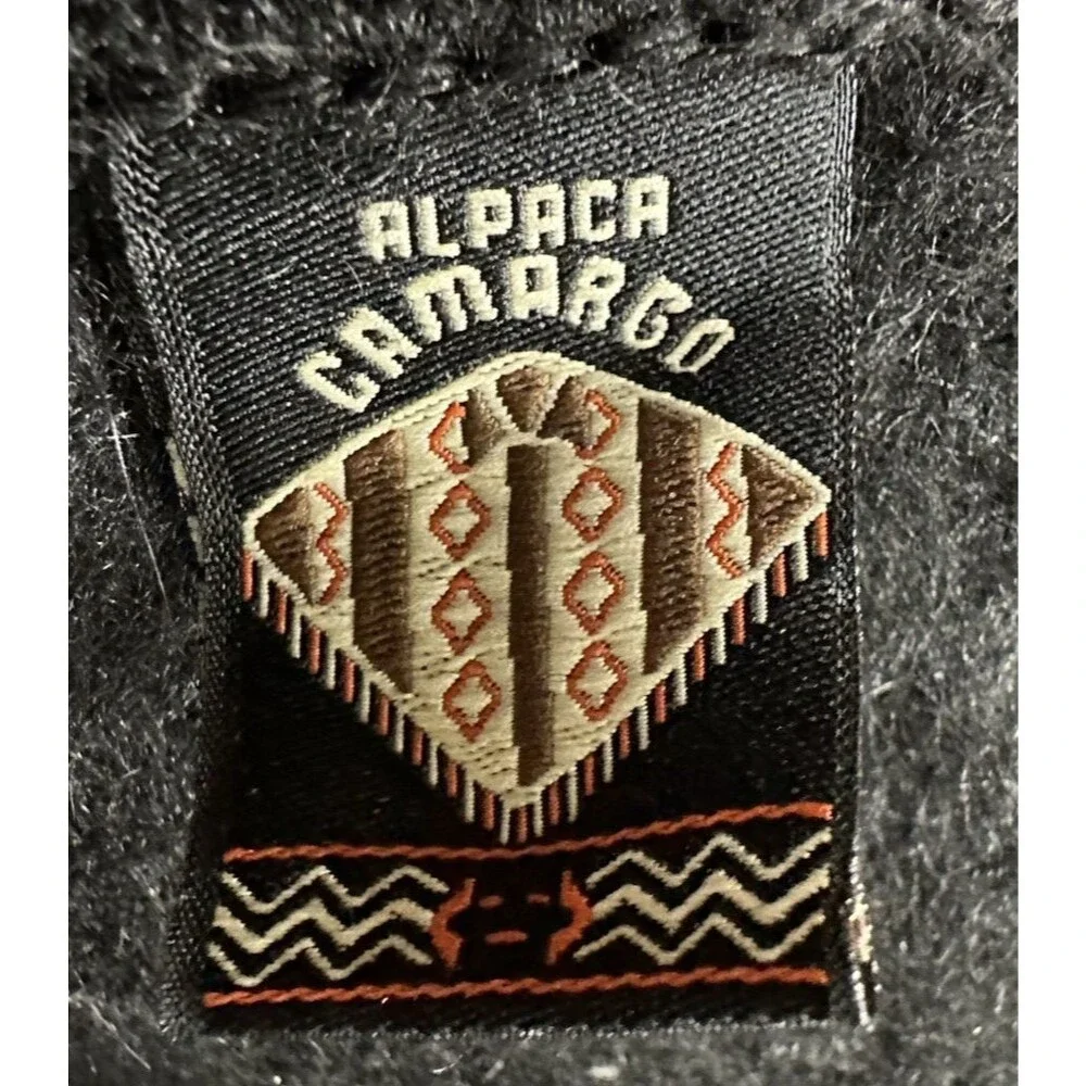 Alpaca Camargo women buttoned poncho one size  black crochet trim and fringes